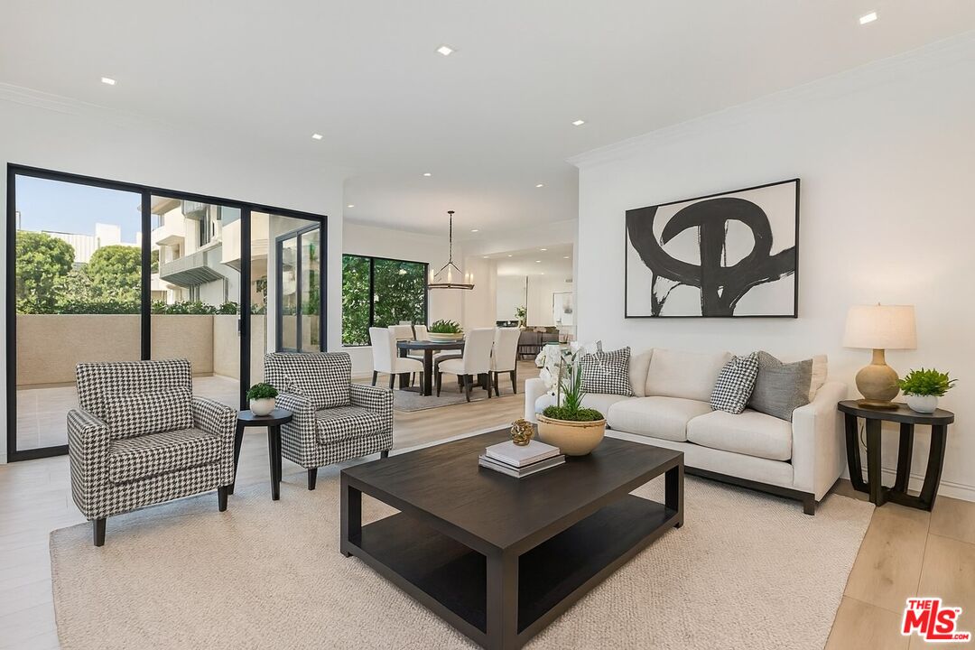 MLS #25569045 image #0