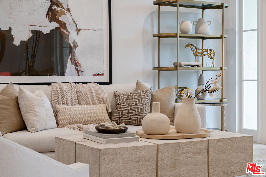 MLS #25569089 image #2