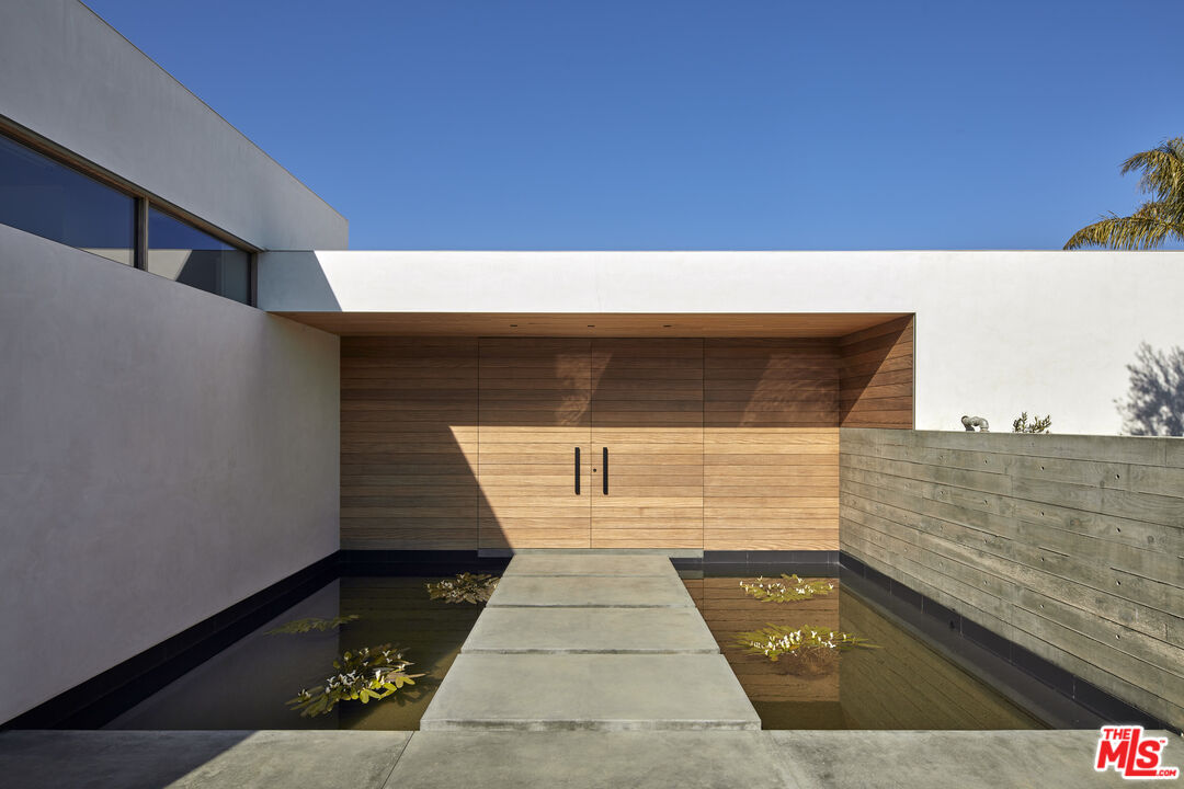 MLS #25569199 image #1