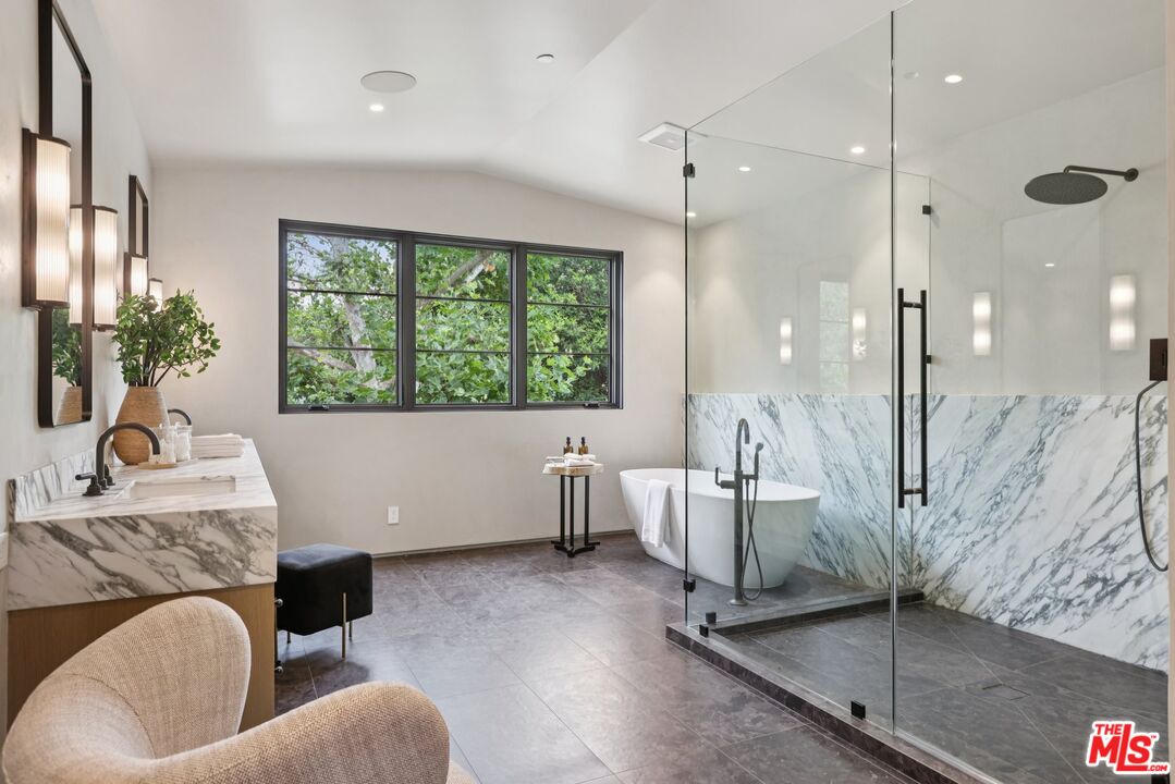 MLS #25569265 image #18