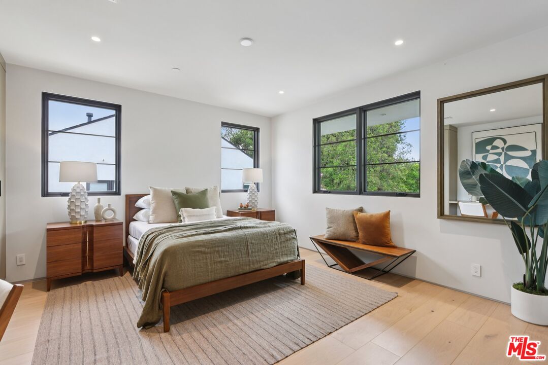 MLS #25569265 image #27