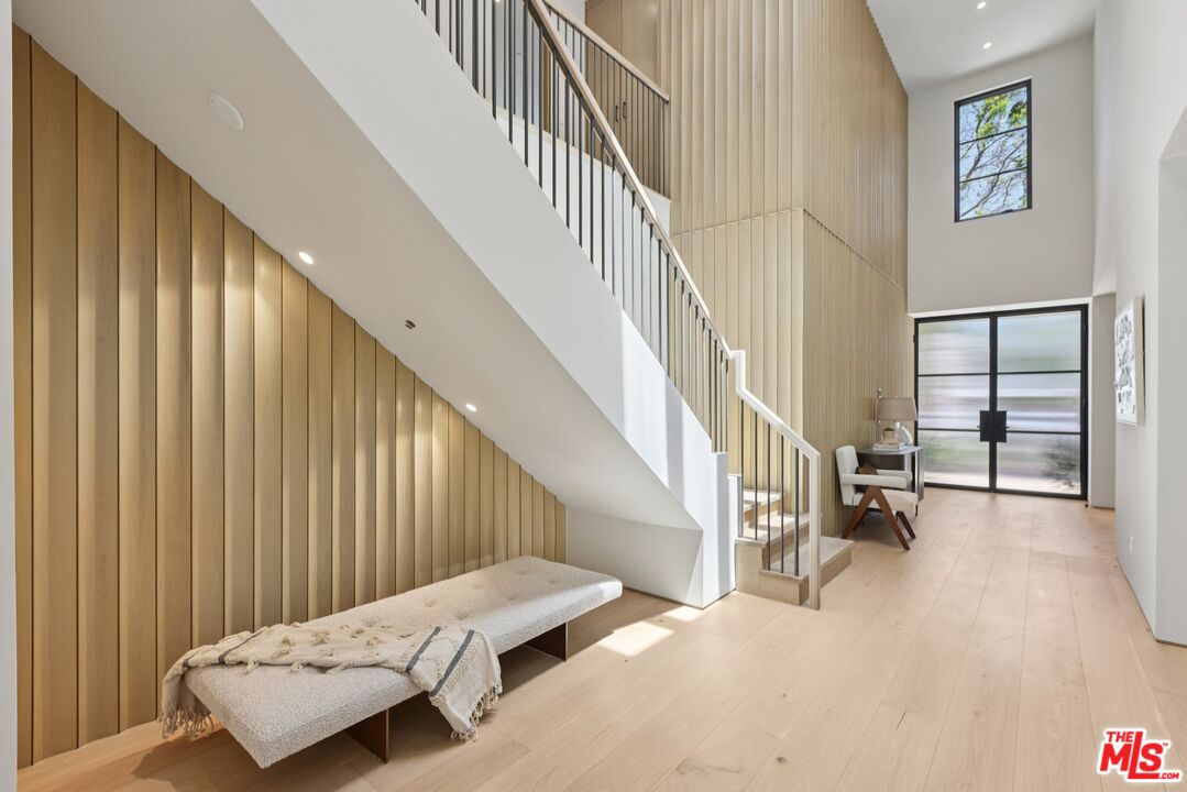 MLS #25569265 image #3