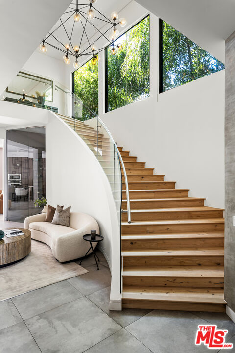 MLS #25569357 image #9