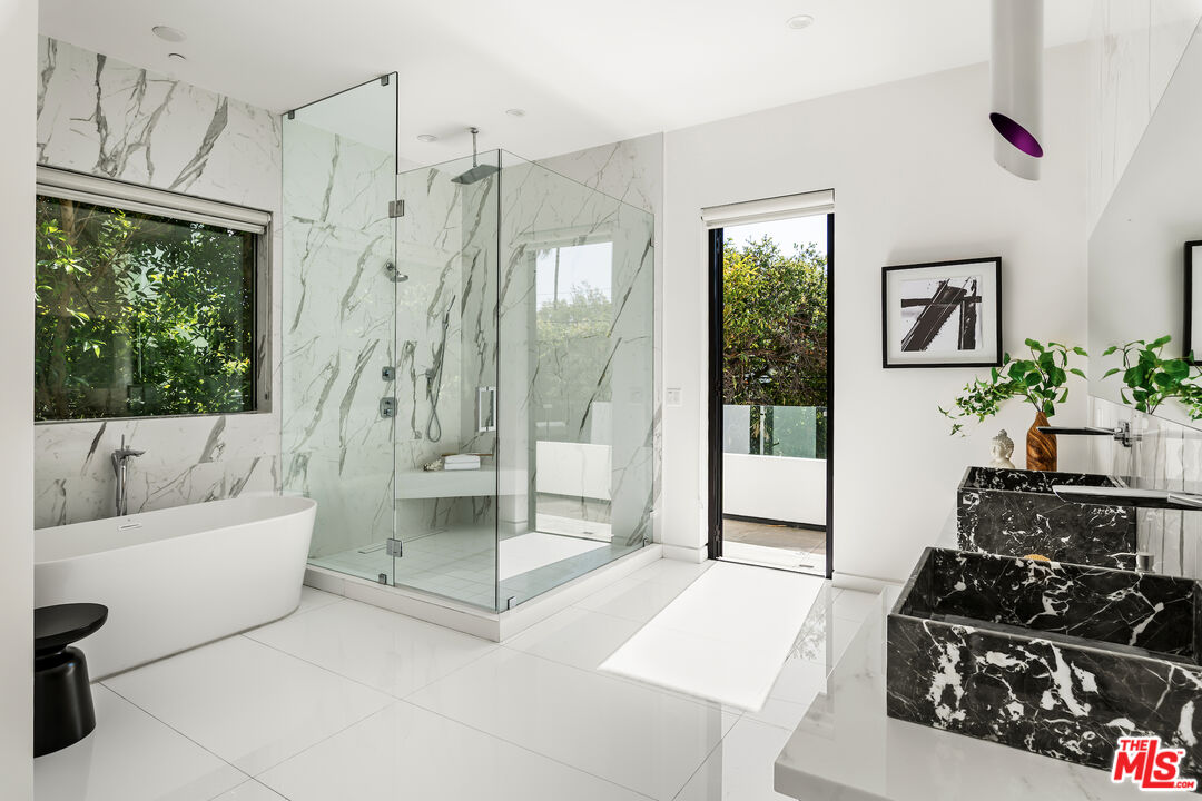 MLS #25569357 image #13