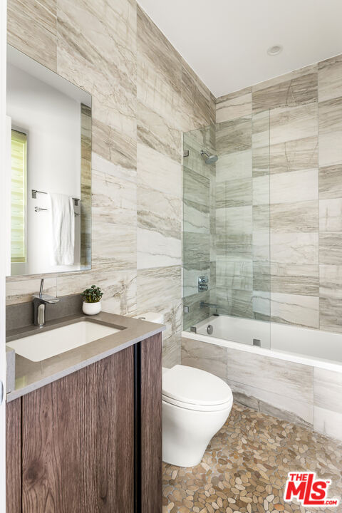 MLS #25569357 image #15