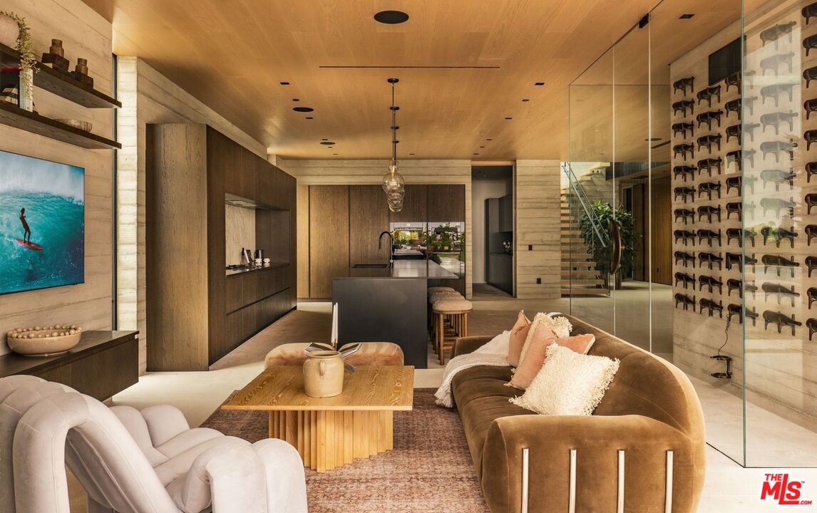 MLS #25569517 image #10