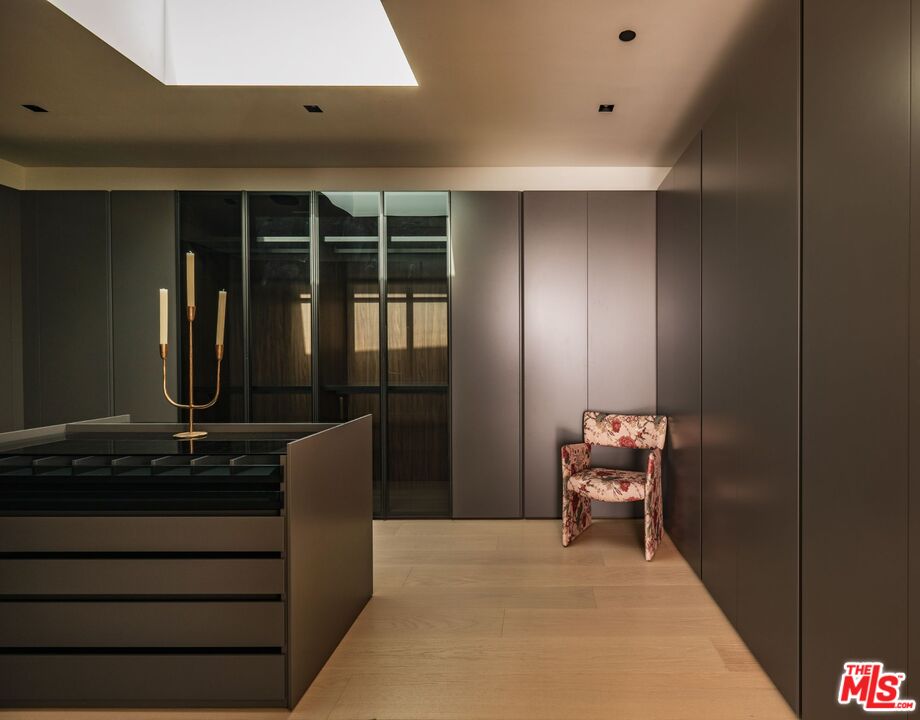 MLS #25569517 image #17