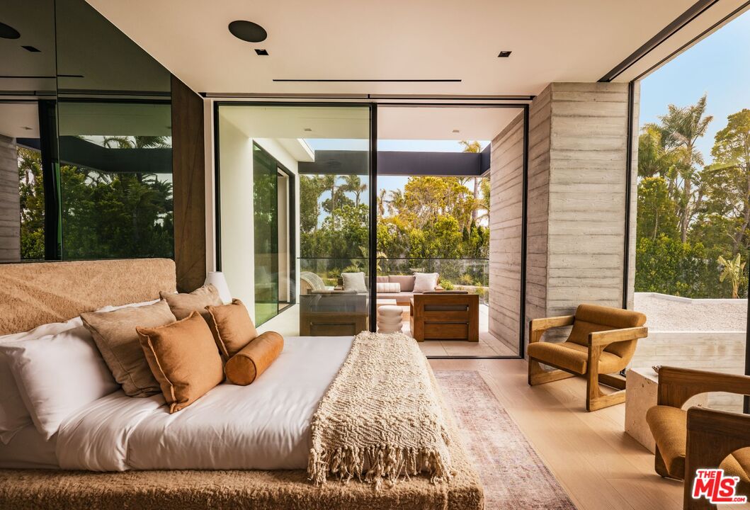 MLS #25569517 image #18