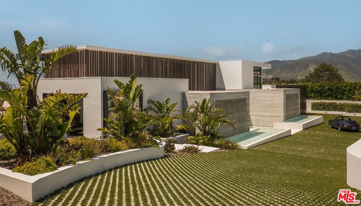 MLS #25569517 image #1