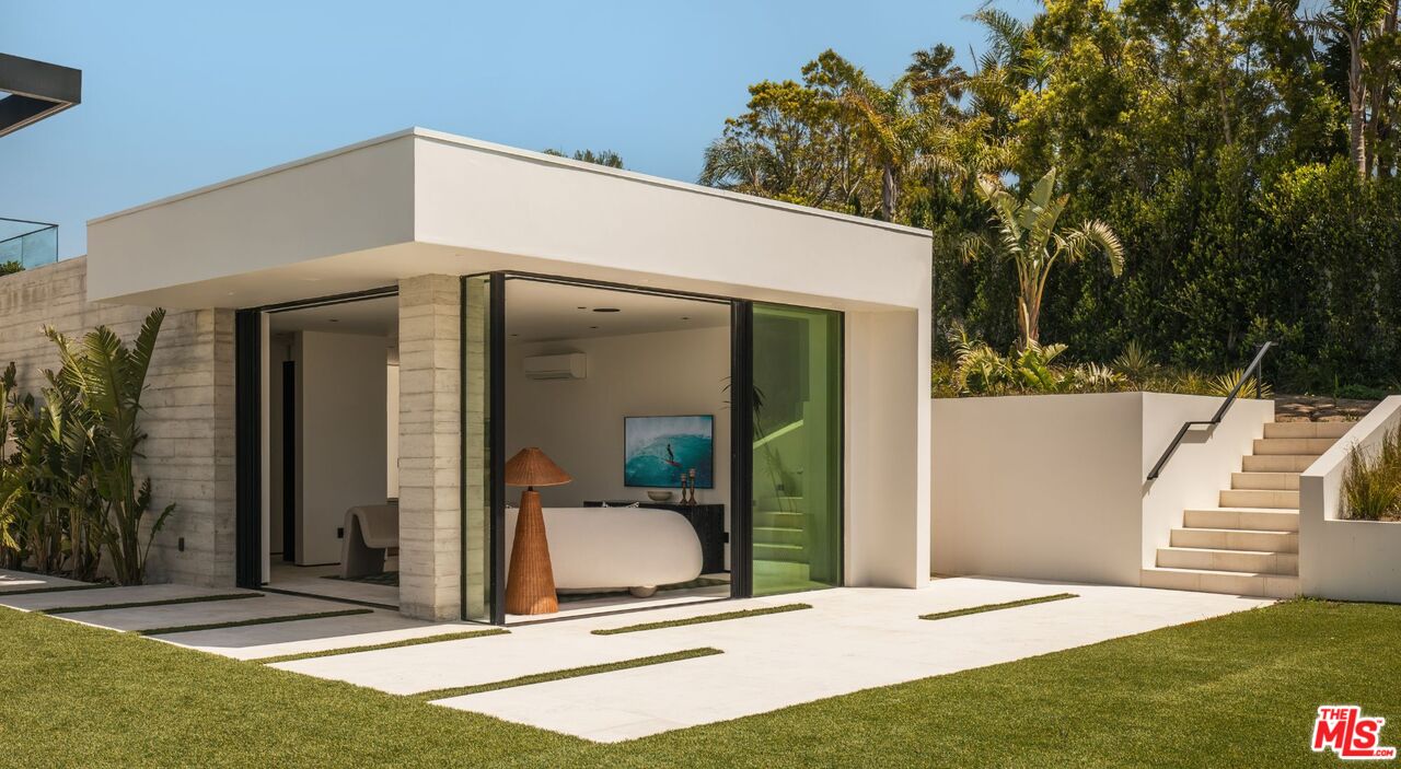 MLS #25569517 image #27