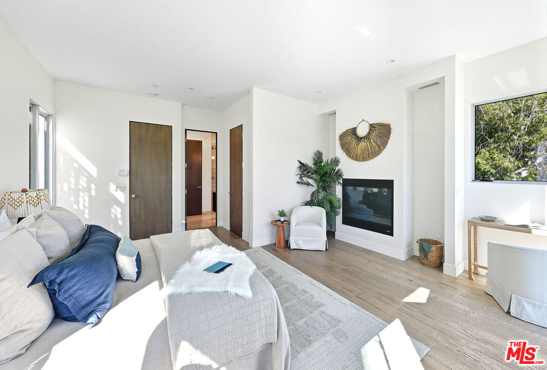 MLS #25569579 image #26