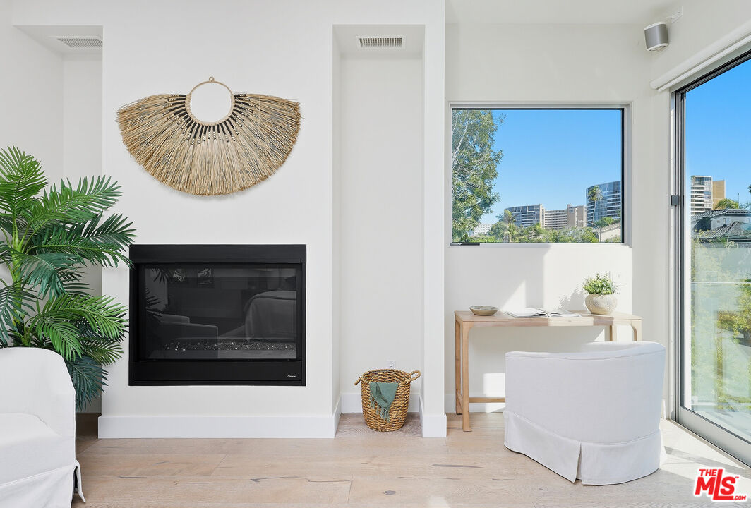 MLS #25569579 image #27