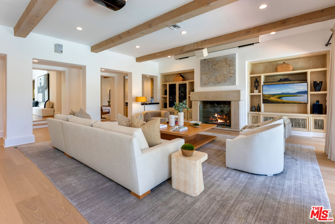 MLS #25569667 image #16