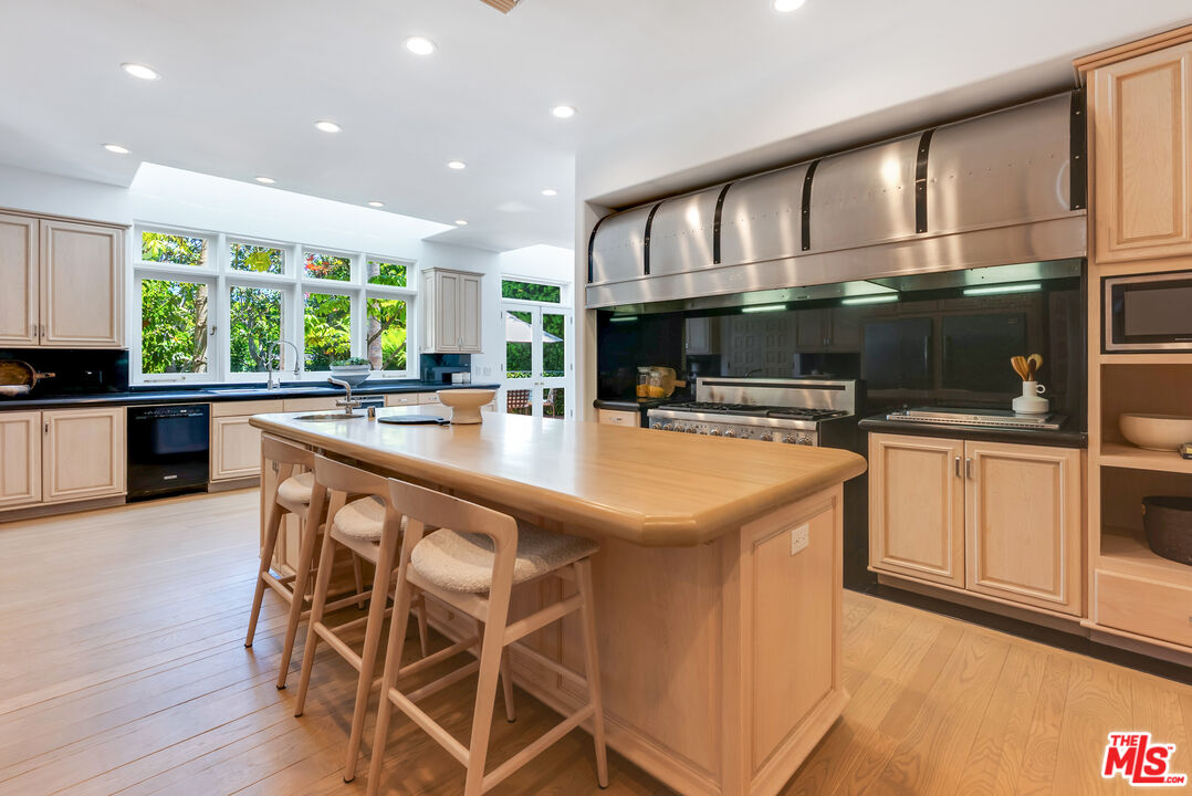 MLS #25569667 image #26