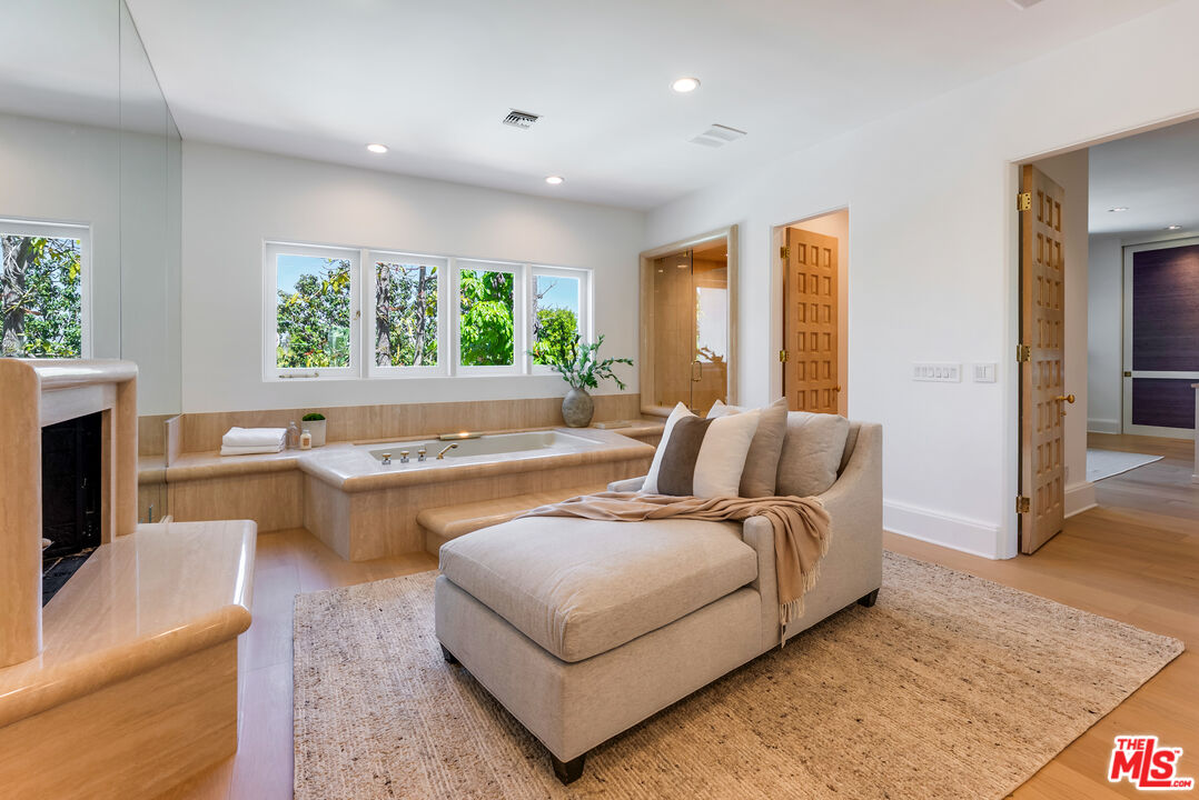 MLS #25569667 image #43