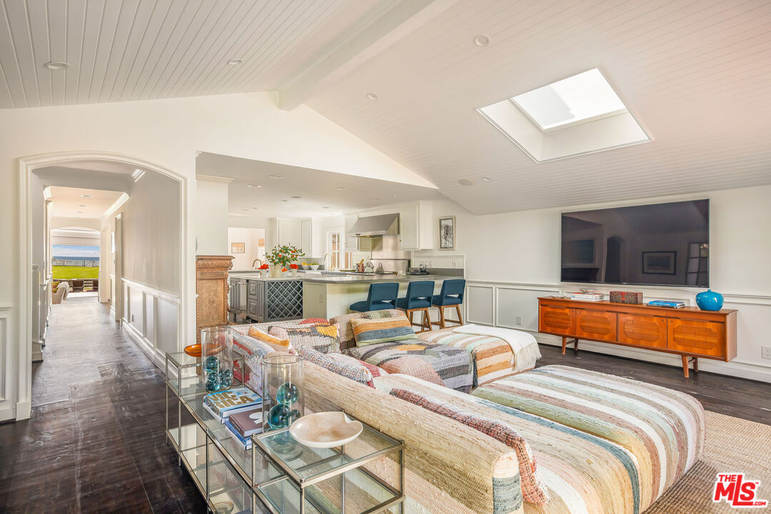 MLS #25569789 image #14