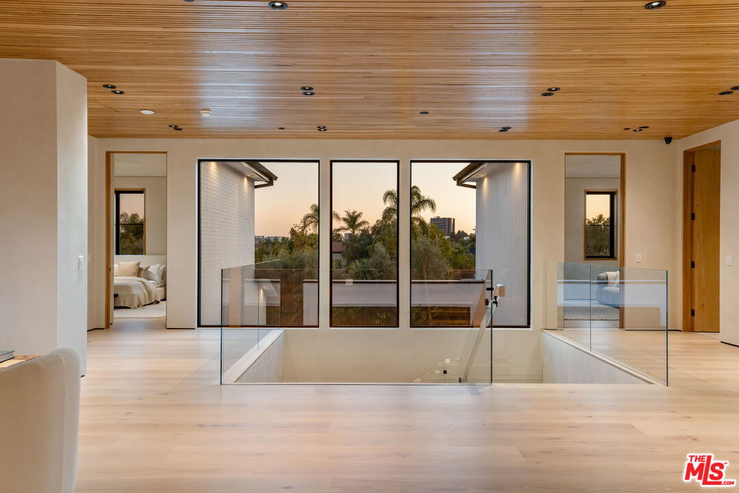 MLS #25569791 image #8