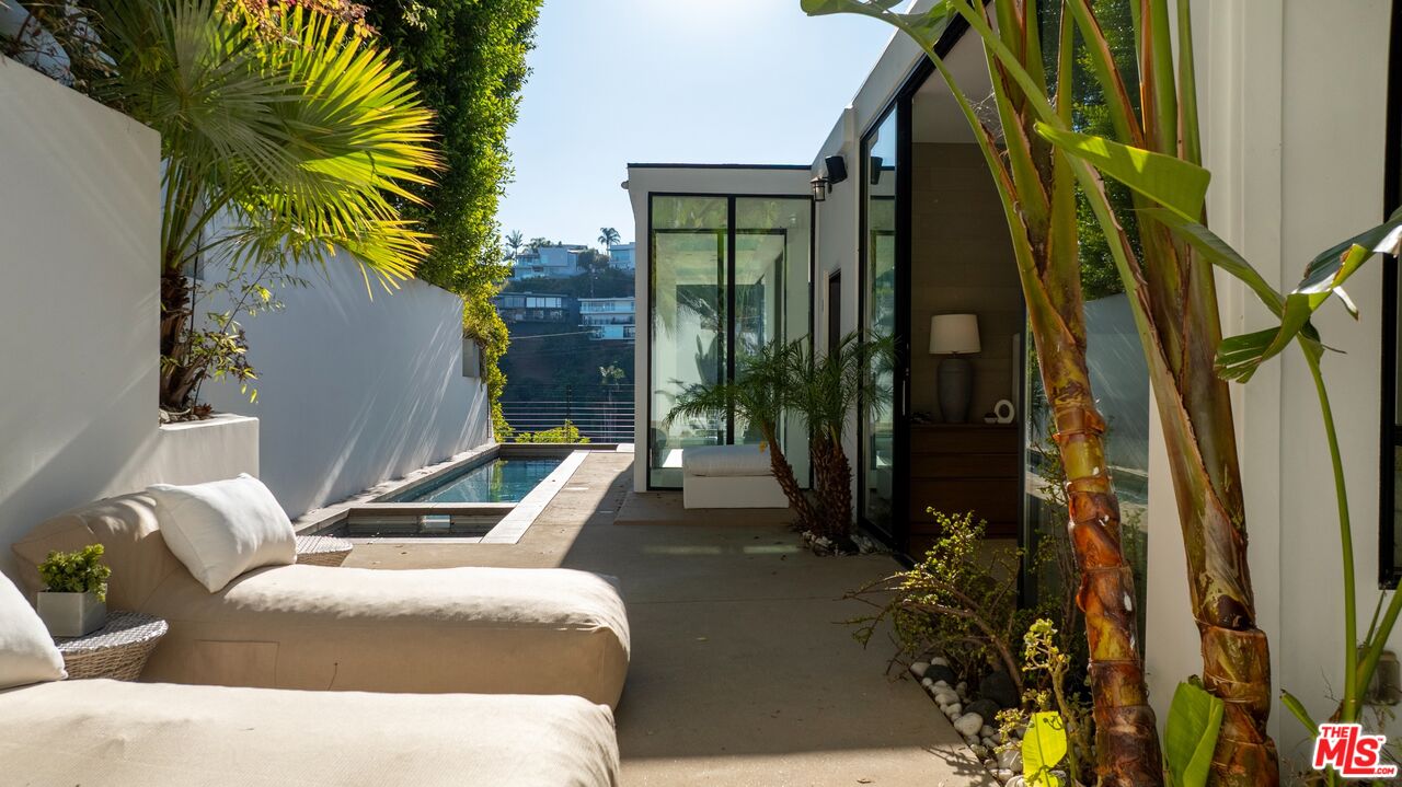 MLS #25569809 image #1