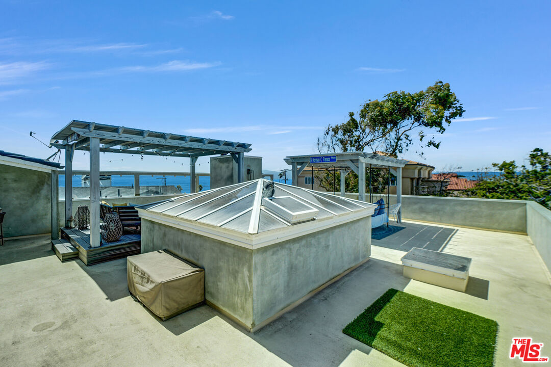 MLS #25569893 image #16