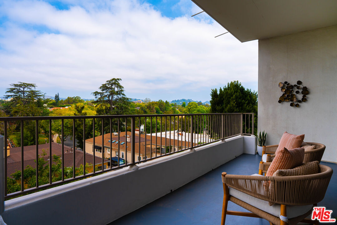 MLS #25570063 image #16