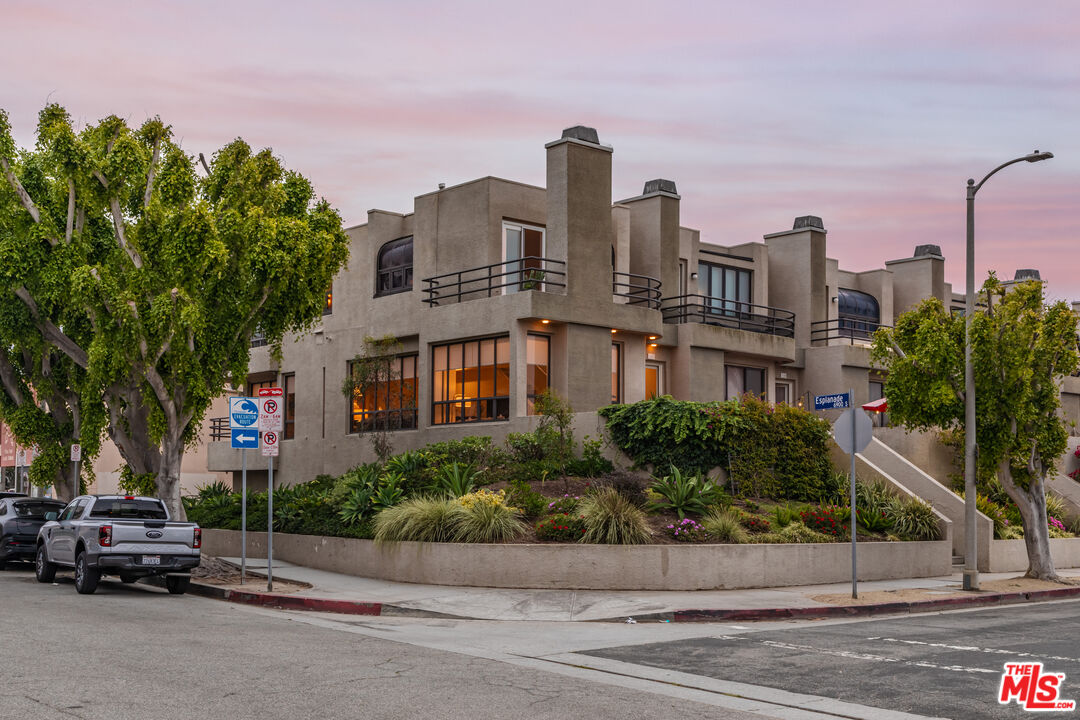 MLS #25570301 image #0