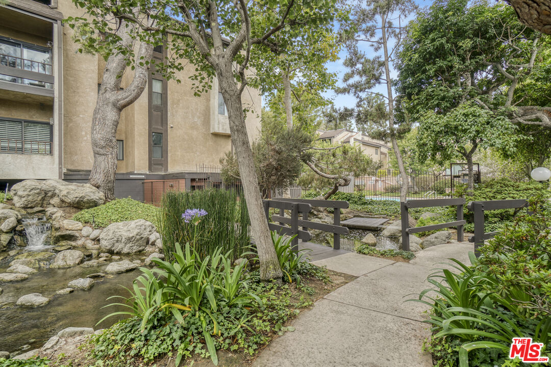 MLS #25570365 image #25