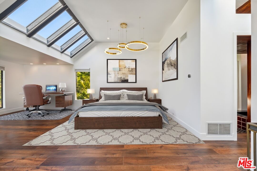 MLS #25570599 image #9