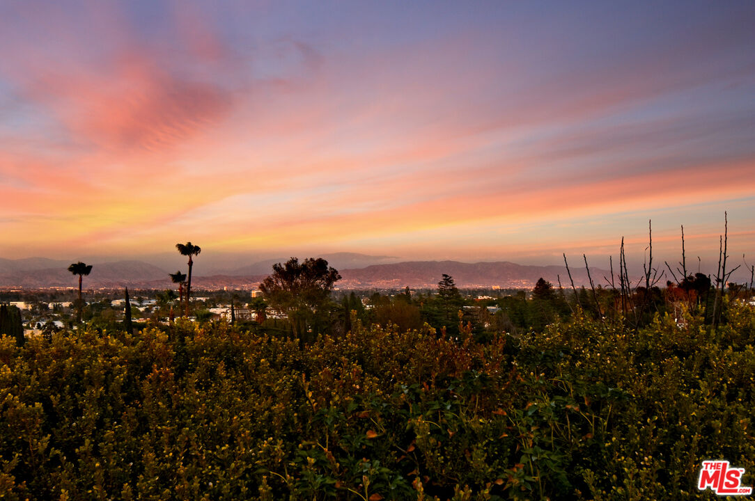 MLS #25570631 image #0