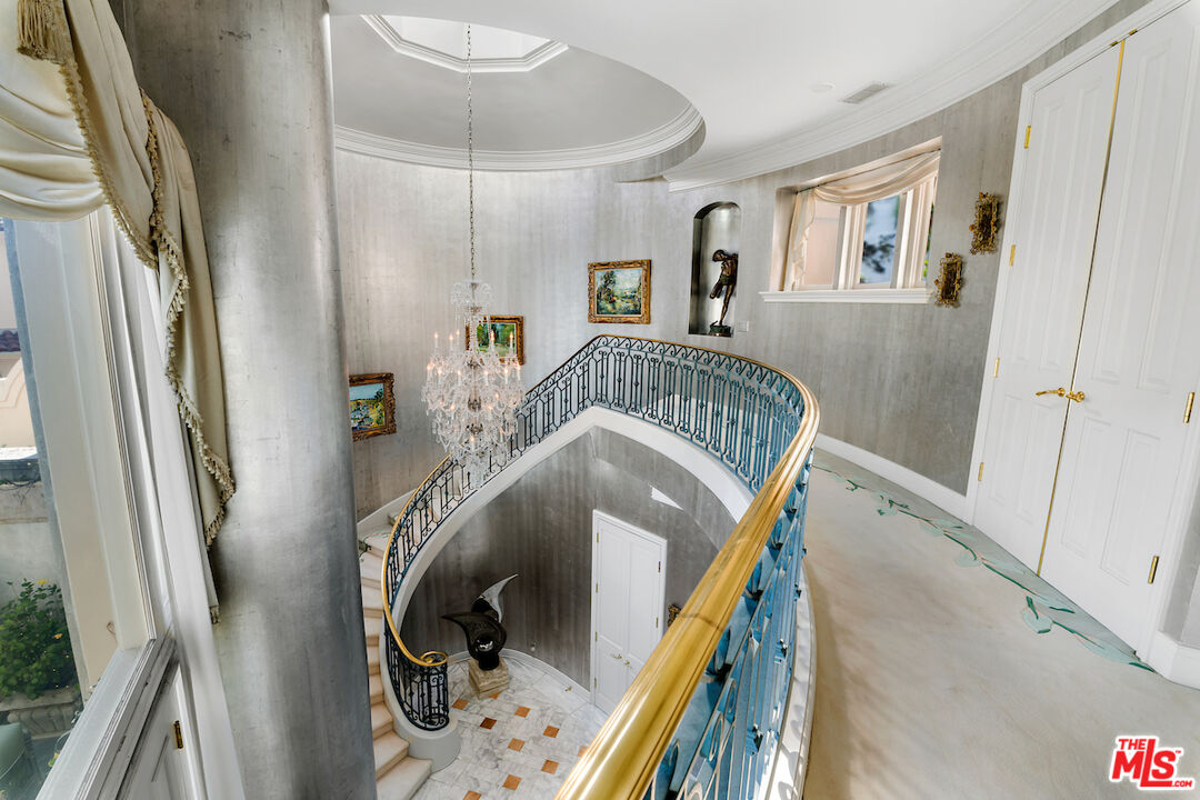 MLS #25570791 image #17