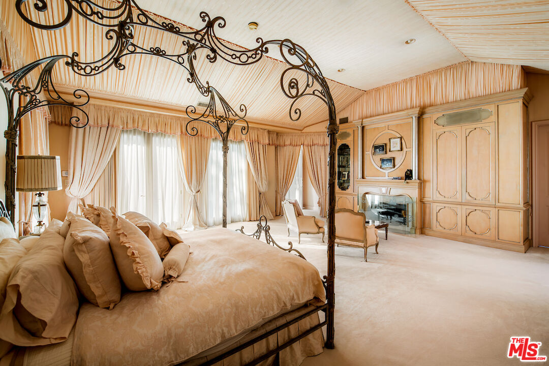 MLS #25570791 image #22