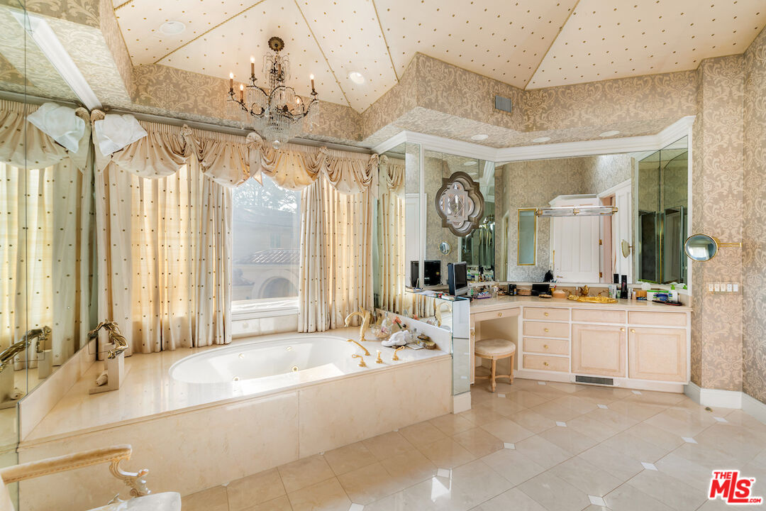 MLS #25570791 image #27