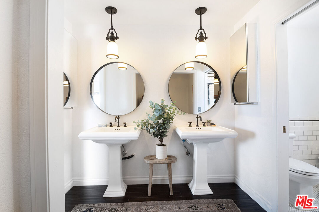 MLS #25570863 image #23