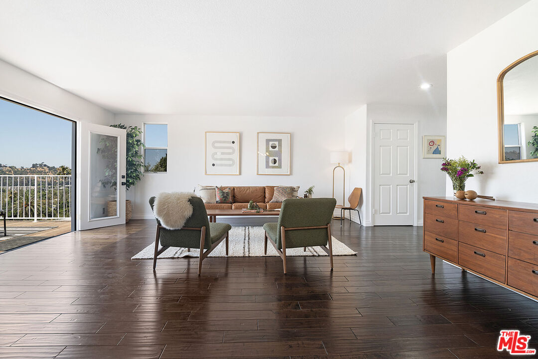 MLS #25570863 image #3