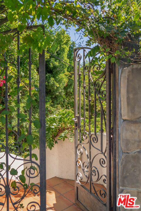 MLS #25570915 image #1