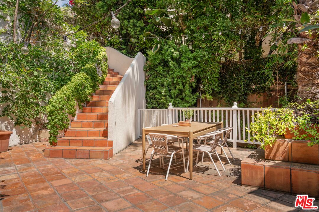 MLS #25570915 image #2