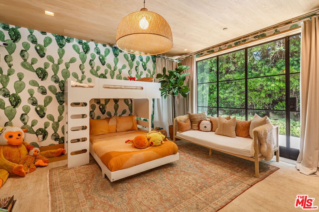 MLS #25570921 image #28