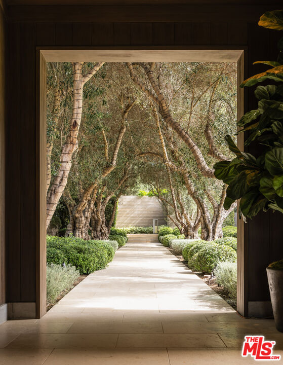 MLS #25570921 image #8