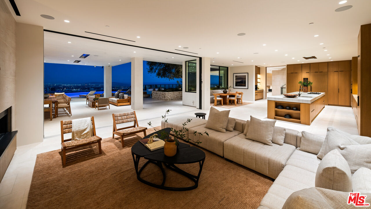 MLS #25570957 image #10