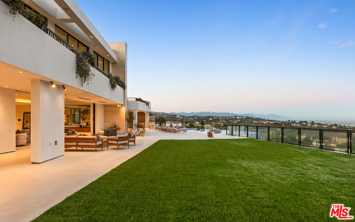 MLS #25570957 image #19