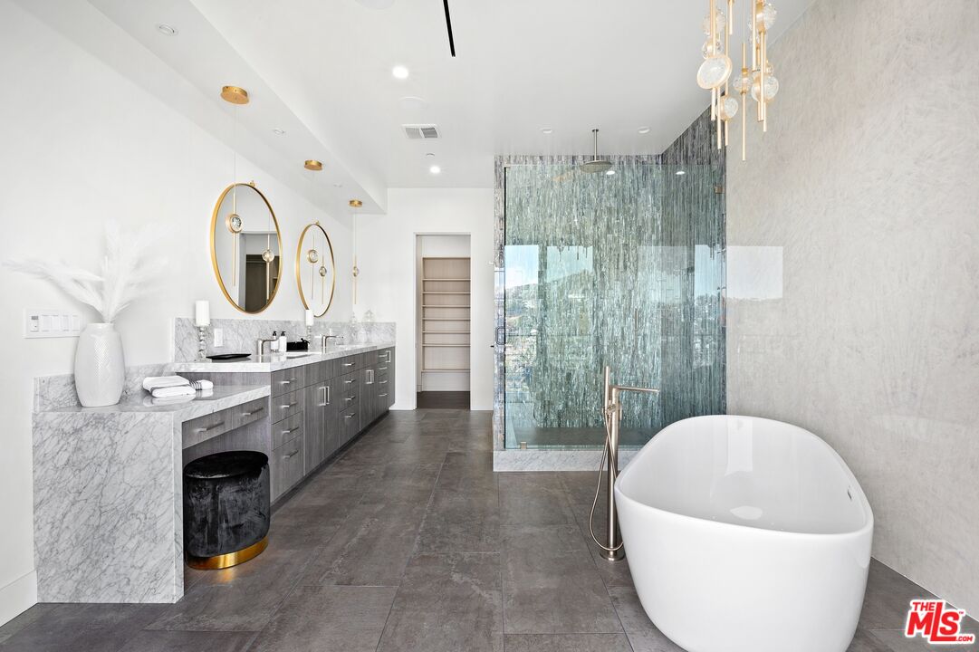 MLS #25571291 image #22