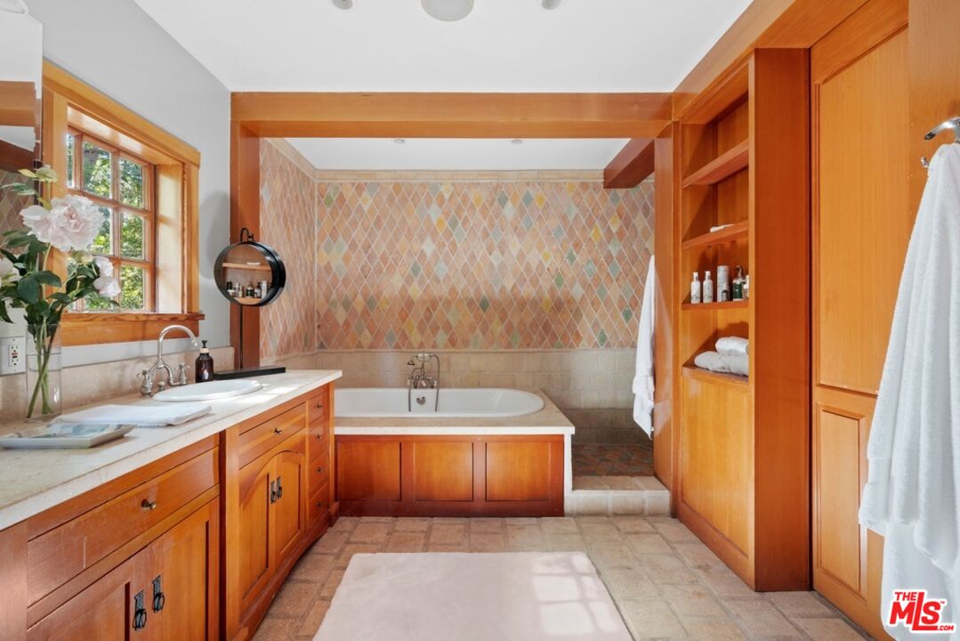 MLS #25571299 image #30