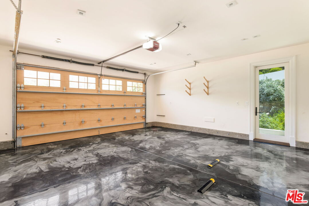 MLS #25571427 image #23