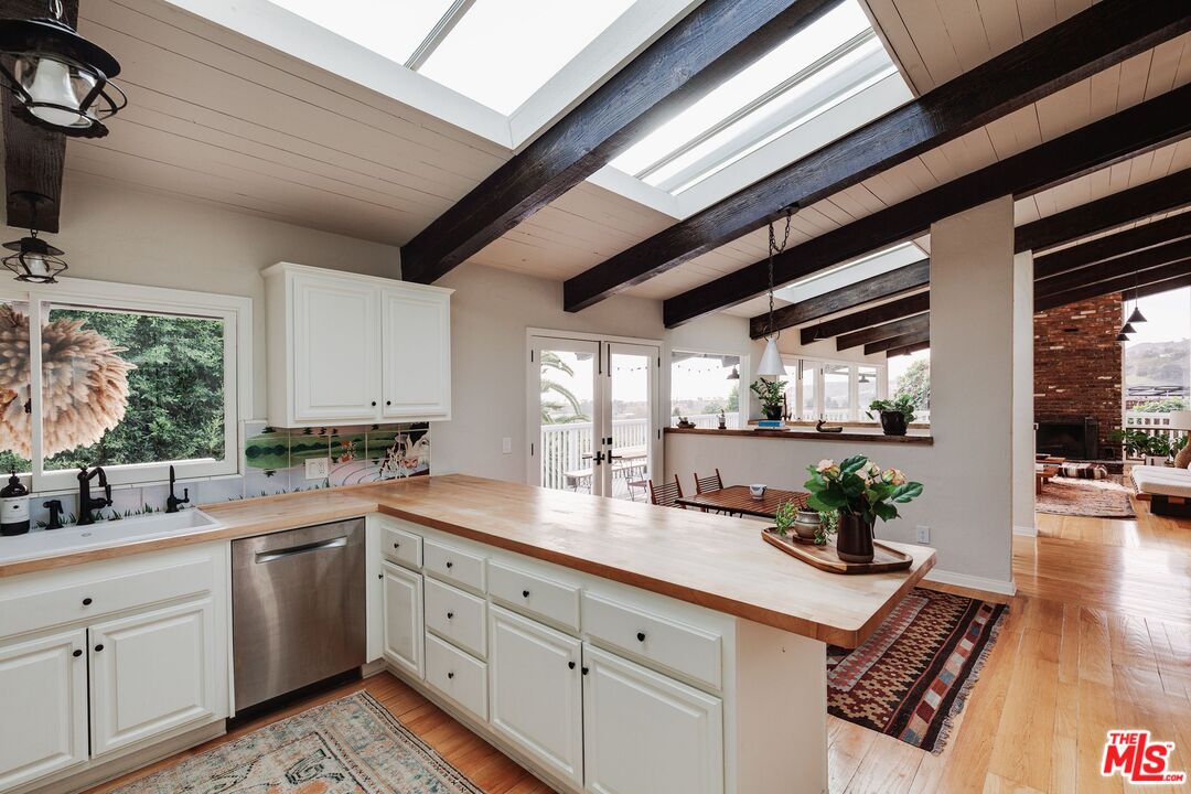 MLS #25571437 image #9