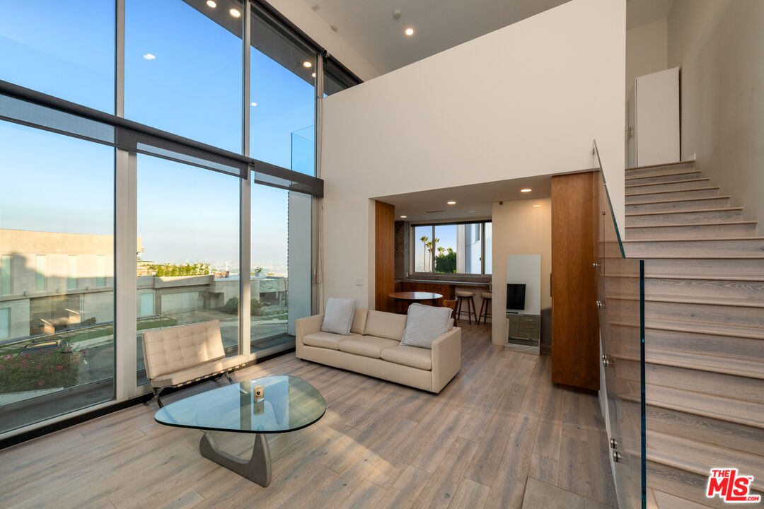 MLS #25571879 image #17