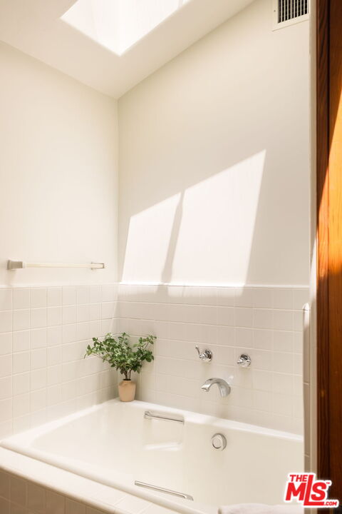 MLS #25571963 image #23