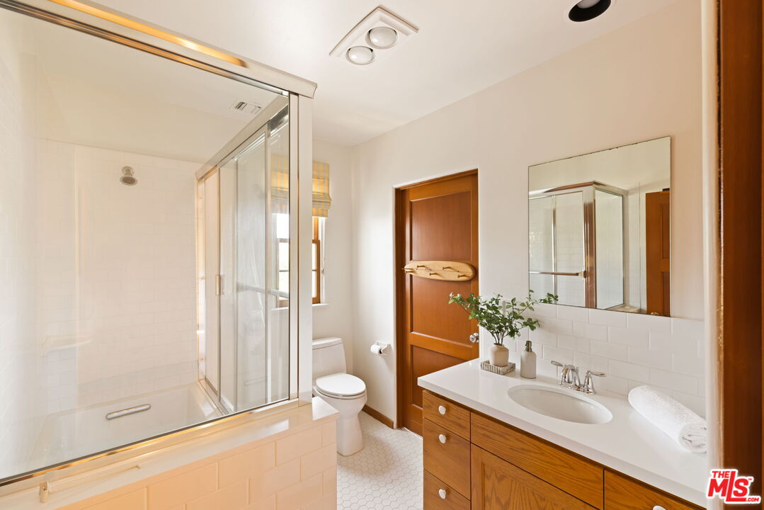 MLS #25571963 image #27