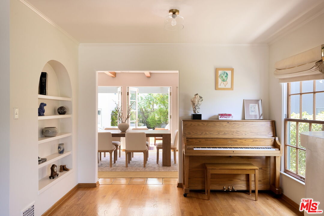 MLS #25571963 image #5