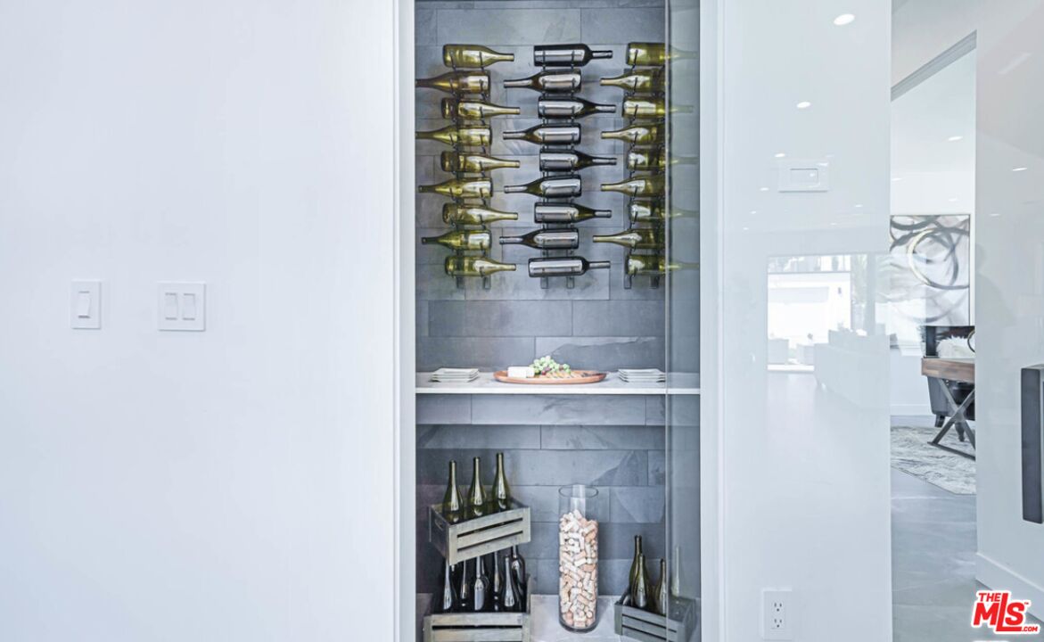 MLS #25571991 image #12