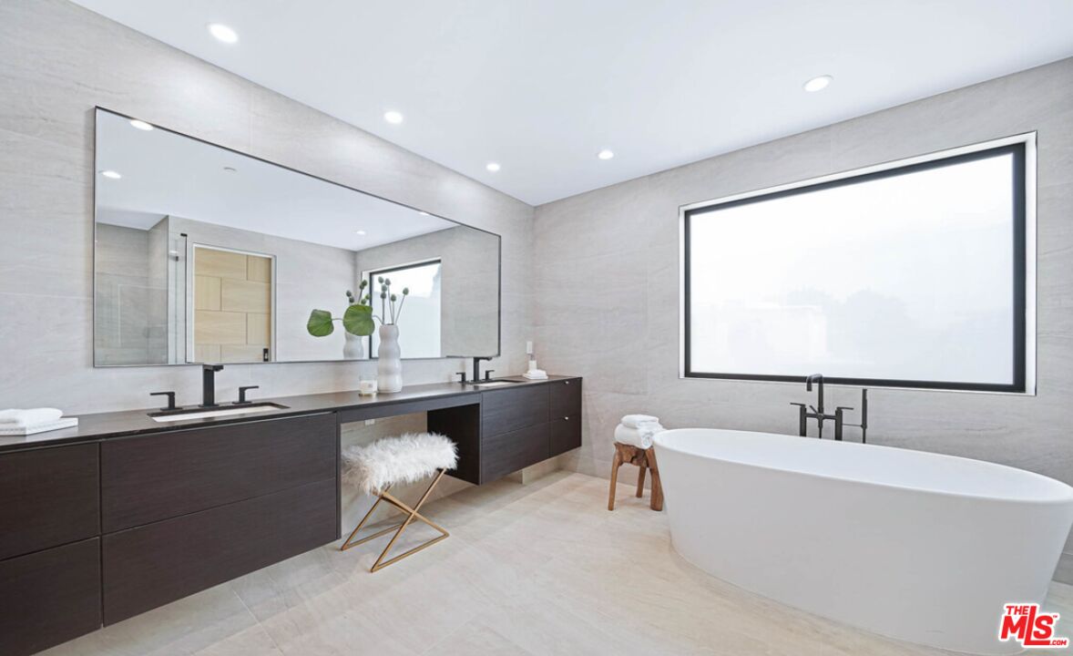 MLS #25571991 image #19