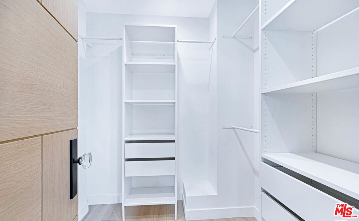 MLS #25571991 image #22